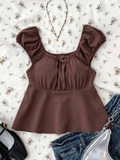 SHEIN Blusa corta de línea A con cuello cuadrado y textura de burbujas en color marrón, estilo dulce y lindo, camisa de estilo universitario