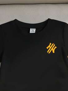 2 件婴幼儿男童 HN 字母印花圆领短袖黑色 T 恤和黄色宽松短裤基本款休闲装，夏季 - 彩色 - 查看 4