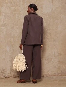 SHEIN Privé VITNOS 秋冬聚会宴会适度复古金钱闪光节日派对狂欢节郊游度假热门户外丰富层次婚礼季宴会休闲通勤纯色夹克和裤子套装 - 咖啡棕 - 查看 2