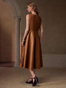 MOTF PREMIUM PU皮革刺绣连衣裙 - 棕色 - 查看 4