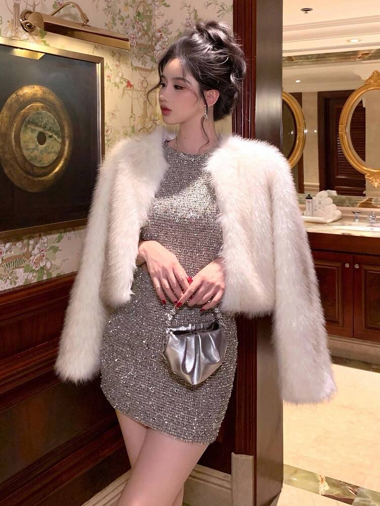 DAZY 女士纯色V领短款休闲仿皮草外套，适合冬季和万圣节穿着，百搭女式外套 - 白色 - 查看 13