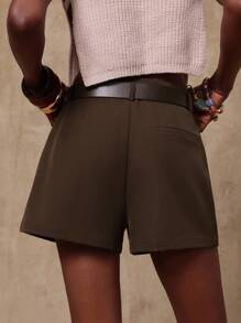 SHEIN Privé VITNOS Fall Summer Glam Holiday Luxury BOHO Old Money Women's Pleated Loose Brown Shorts With Belt - Brown - View 7