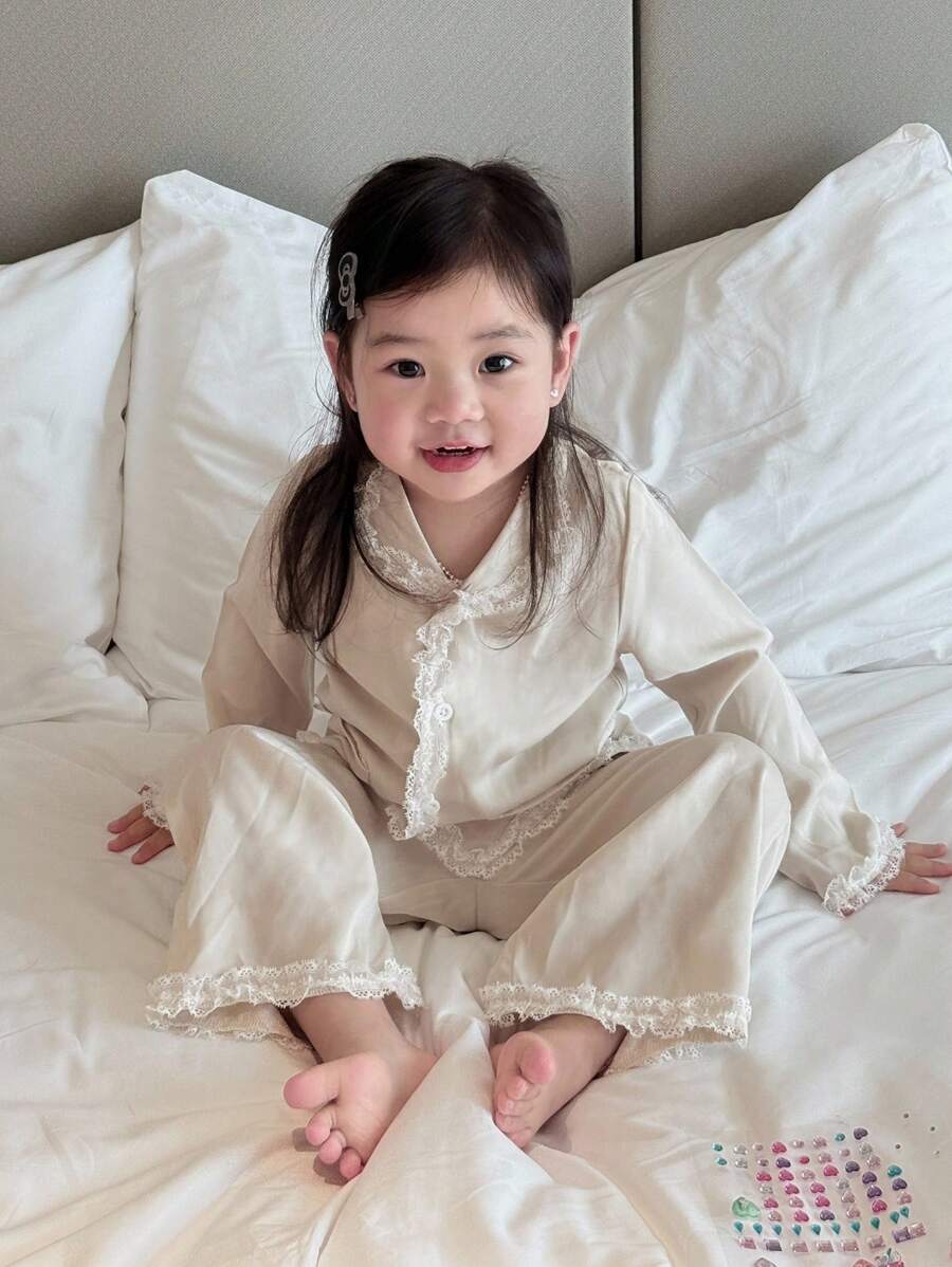 DAZY 女婴缎面蕾丝撞色韩版长袖两件套睡衣套装,幼儿秋季衣服 - 杏色 - 查看 1