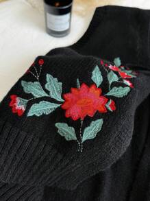 SHEIN EZwear Plus Size Women Floral Embroidery Front Tie Knit Vest Autumn Winter Clothes For Women - Black - View 8