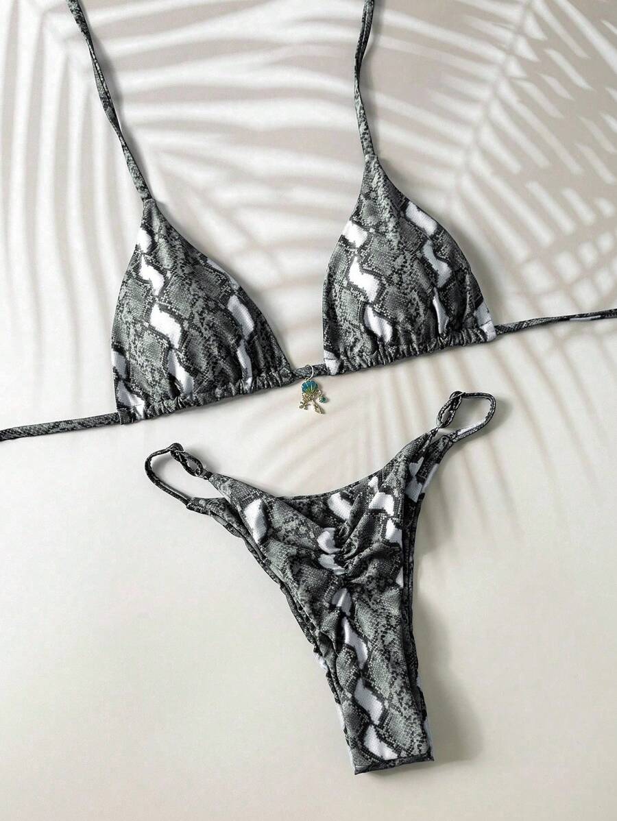 SHEIN 2 件套夏季假日动物印花随机图案吊带露背三角杯文胸和比基尼泳裤性感女士泳衣套装 - 灰色 - 查看 1