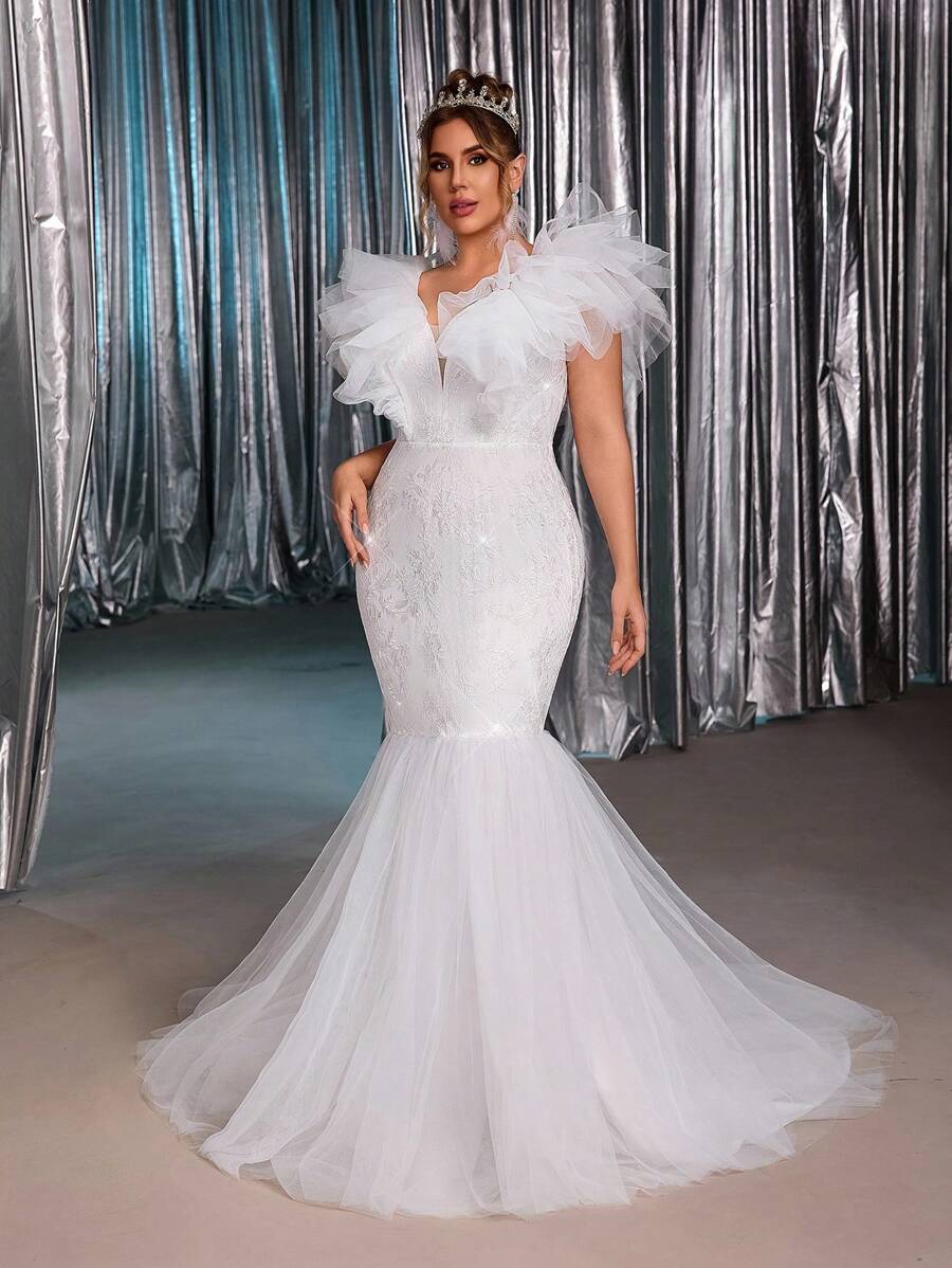 Glamrae Plus Size Elegant Luxurious Romantic White Beaded Embroidered ...