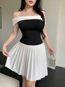 Giddy West Giddy West 1pc Women Off-Shoulder Colorblock Ruffle Elegant Mini Dress - Black and White - View 4