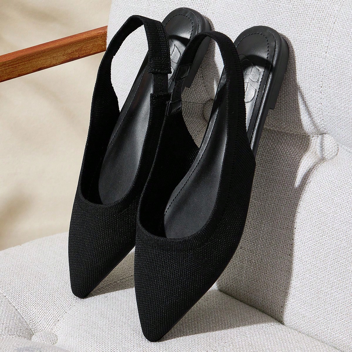 Zapatos planos de punta fina para mujer, de material de punto negro, cómodos y transpirables, tipo slip-on