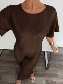 Siren Gaze 2件套女士纯色褶皱衬衫和裤子休闲套装 - 咖啡棕 - 查看 3