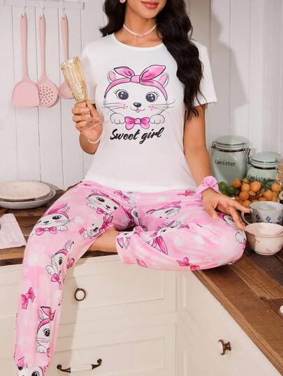 Cute Women's Pink And White Cat Print Pajama Set Featuring A Short Sleeve Round Neck Tee And Soft Knitted Fabric Lounge Pants, Perfect For Comfortable Sleepwear.