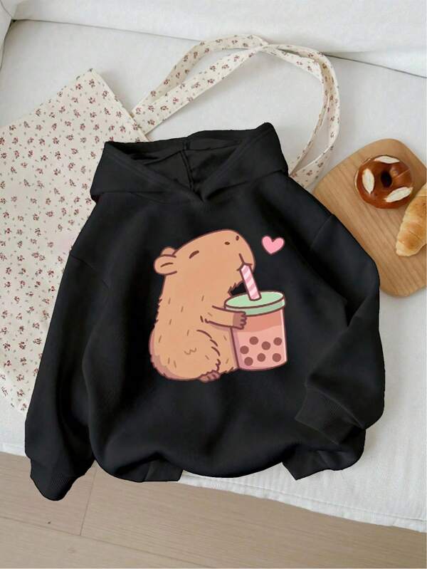 Tween Girls Black Casual & Fashionable Creative Cute Cartoon Animal Love Drink Water Hamster Capybara Print Pullover Hoodie Capybara Clothes For Girls Cute Hoodie Cute Sweatshirt Girls Capybara Hoodie Capybara Sweatshirt