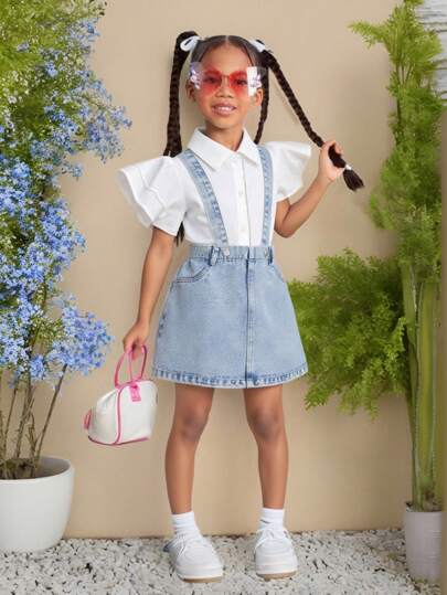 Conjunto de 2 piezas para niñas jóvenes: blusa blanca con mangas cortas de estilo juguetón y pinafore de mezclilla lavada que estiliza la figura, ropa casual para uso diario, primavera/otoño, adecuado para conjuntos de verano para niñas, conjunto de ropa clásica para niñas