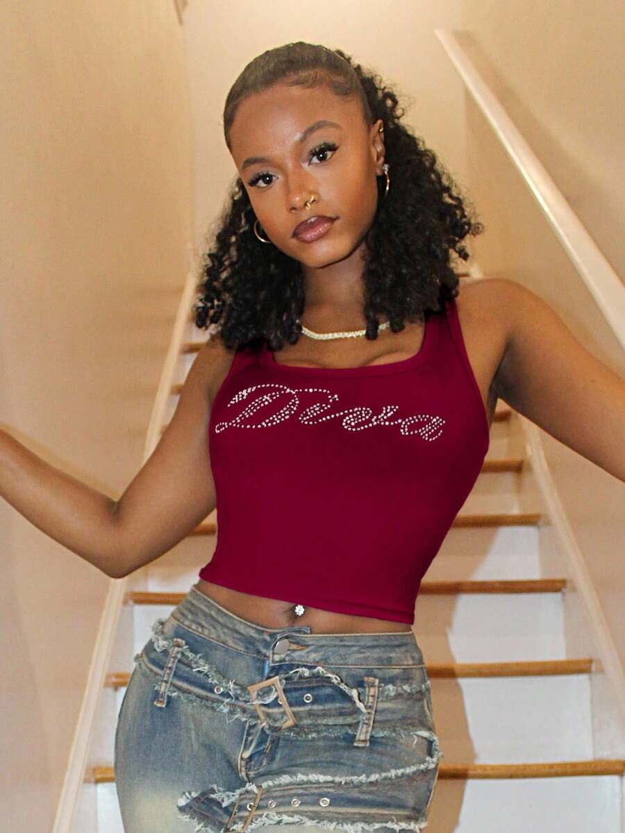 Steph T Áo thun crop top in chữ đính đá Y2K cho nữ mùa hè Áo thun họa tiết cho nữ - Màu Đỏ Sâu - Xem 1
