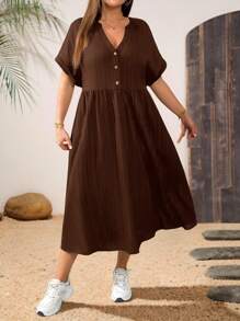 SHEIN Essnce 大码女装春夏时尚休闲宽松舒适日常黑色纹理面料 V 领短袖中长连衣裙，带口袋，女士夏季服装，工作服，曲线黑色连衣裙，教堂服装女士 - 棕色 - 查看 7