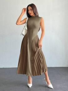 SHEIN PETITE 女款優雅百褶修身A字低腰連身裙，適合嬌小女性 - 卡其色 - 查看 5