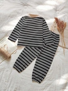 SHEIN 2 件儿童条纹休闲长袖套装，Polo 领 T 恤和裤子套装，适合秋季幼儿男孩 - 黑色 - 查看 2