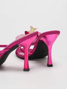 CUCCOO SZL 女士时尚金属紫红色兰花装饰细高跟凉鞋，适合度假和派对 - 玫紅色 - 查看 3