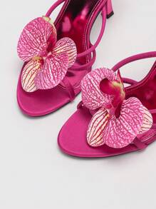 CUCCOO SZL 女士时尚金属紫红色兰花装饰细高跟凉鞋，适合度假和派对 - 玫紅色 - 查看 6