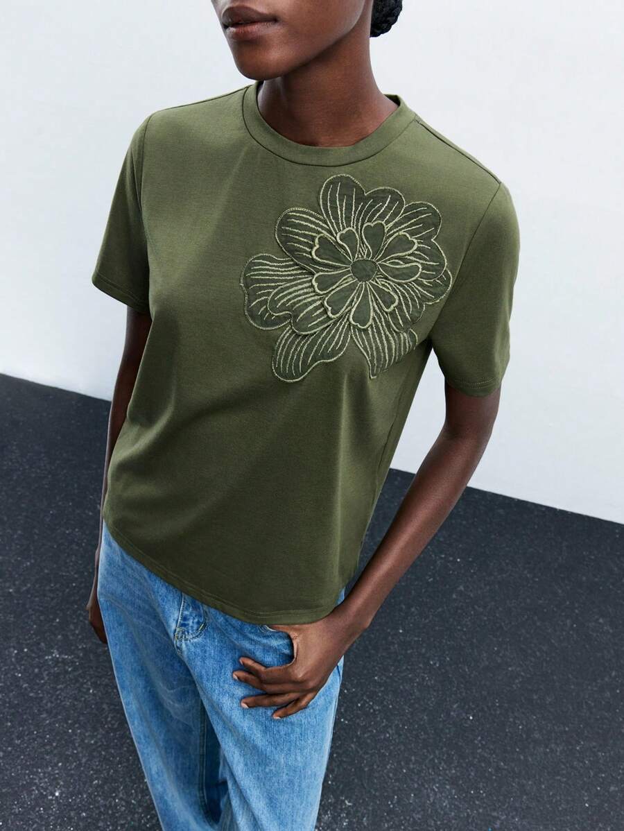 Maija 女款冬季新款都市时尚刺绣花卉图案T恤，休闲复古优雅商务休闲装，适合外出、度假、户外、叠穿，复古棉质基本款上衣，办公室装，返校装，图案短袖T恤，波西米亚风度假装，夏季ins明星同款度假风，异国情调，乡村演唱会，西式风格，高档面料，舒适透气