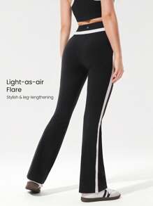 GLOWMODE 31" FeatherFit™ Schlauchig & Fließend Weiche, dehnbare, schweißableitende Leggings mit Kontraststreifen, Flare-Schnitt, für Yoga, Pilates, Studio, Gym und tägliche Aktivitäten - Schwarz - Übersicht 3