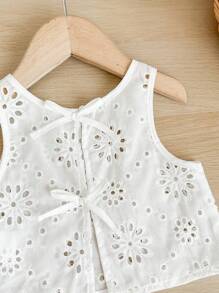SHEIN LMoss Kids Babygirl 可爱夏季休闲百搭白色花卉刺绣吊带背心 - 白色 - 查看 5