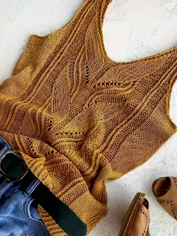 EMERY ROSE Plus Size Fashionable Yellow V-Neck Fitted Casual Outgoing Holiday Knit Vest Top