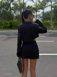 SHEIN EZwear 2025新款极简主义女式条纹短款外套和低腰迷你裙套装，返校季朋克商务休闲女装外出穿搭，秋季女装，Y2K街头风，2000年代风格 - 深灰色 - 查看 2