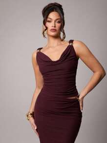 Silquee 女式纯色勃艮第红和酒红色弹力网眼修身紧身背心，带金属扣带装饰，优雅晚间鸡尾酒会、浪漫约会、正式场合、婚礼、伴娘、舞会、万圣节服装、圣诞节、情人节精致背心，背心 - 酒紅色 - 查看 3