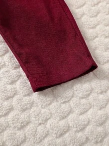 SHEIN Vintaside Kids 2pcs Baby Hooded Jumpsuit, Corduroy Embroidered 3D Floral Design Baby Girl Corduroy Overalls Baby Girl Flower Outfit Baby Girl Fall Outfit Baby Girl Winter Outfit Newborn Outfits For Girls