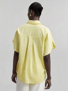 Ontre Camiseta casual de manga corta con media plaqueta de unicolor para mujer 2025, adecuada para uso diario casual, festivales de música, brunch, verano, elegante camisa para damas, desgaste de fiesta, casual empresarial