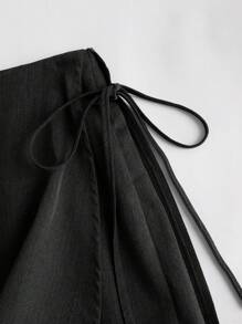 Sweetra 法国秋季新品简约时尚舒适修身淑女优雅系带女士短裤 - 黑色 - 查看 5