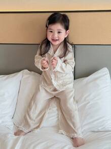 DAZY 女婴缎面蕾丝撞色韩版长袖两件套睡衣套装，幼儿秋季衣服 - 杏色 - 查看 5