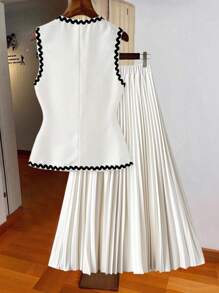 Franclia 2-Piece Set, Elegant, Fashionable, Simple Sleeveless Black Lace Welt Top With Solid Color Pleated Elastic Waist Skirt, Autumn Ladies Teacher Two-Piece Set, Business Casual Women's Wear Two-Piece Set Roupa Para A Universidade