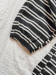 SHEIN 2 件儿童条纹休闲长袖套装，Polo 领 T 恤和裤子套装，适合秋季幼儿男孩 - 黑色 - 查看 7