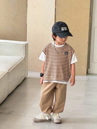 SHEIN Leap Crew 3 件套年轻男童休闲条纹背心 + 短袖 T 恤 + 裤子套装，适合通勤、上学、日常休闲、运动、春夏季