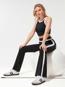 GLOWMODE 31" FeatherFit™ Schlauchig & Fließend Weiche, dehnbare, schweißableitende Leggings mit Kontraststreifen, Flare-Schnitt, für Yoga, Pilates, Studio, Gym und tägliche Aktivitäten - Schwarz - Übersicht 5