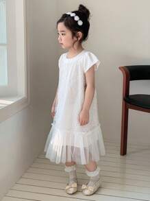 Dazy Kids 年轻女孩花卉提花网眼鱼尾下摆连衣裙 - 白色 - 查看 4