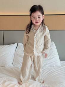 DAZY 女婴缎面蕾丝撞色韩版长袖两件套睡衣套装，幼儿秋季衣服 - 杏色 - 查看 7