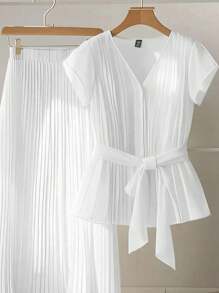Franclia 女士加大码优雅纯色 V 领褶皱面料装饰蝴蝶结腰带褶皱全圆裙度假海滩休闲时尚衬衫和裙子 2 件套 - 白色 - 查看 3