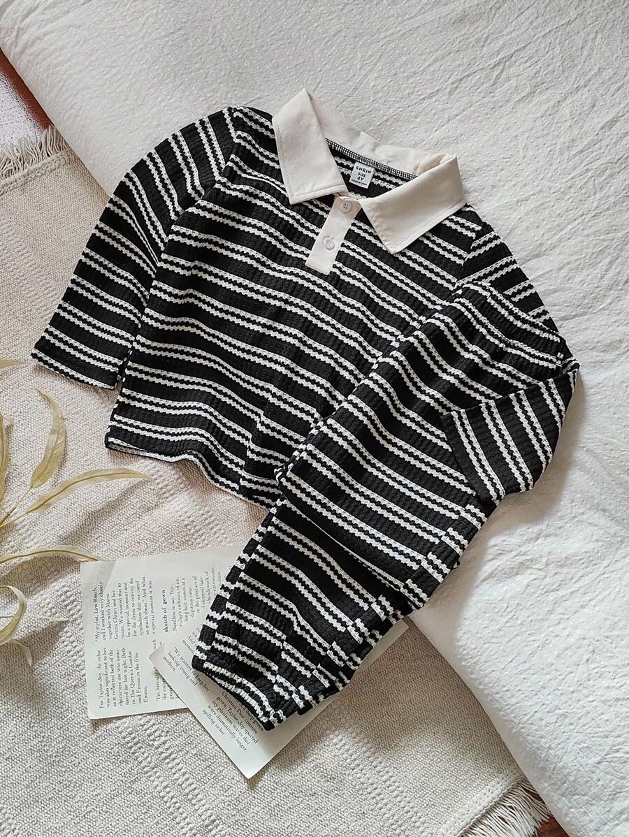 SHEIN 2 件儿童条纹休闲长袖套装，Polo 领 T 恤和裤子套装，适合秋季幼儿男孩 - 黑色 - 查看 1