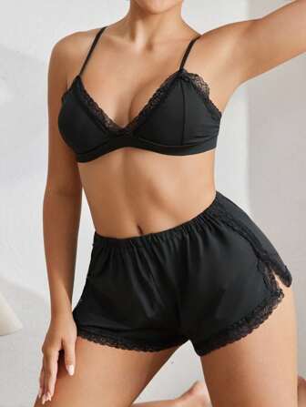 Contrast Lace Bra & Boyshorts Lingerie Set
