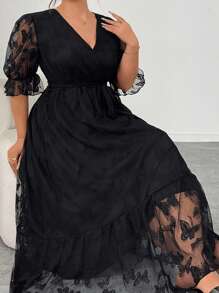 Modelyn Sukienka damska plus size z koronką i motylkami, z bufiastymi rękawami i elegancką aplikacją