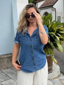 Jeta Ari 捲起袖口的扣前牛仔襯衫