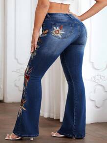 Slaydiva Plus Size Casual Washed Floral Embroidery Bell Bottom Jeans,Fall Clothes For Women - Blue - View 2