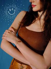 S.W.Smiley x MOTF PREMIUM 18K GOLD PLATED RED HEART & SMILING FACE CHARM BRACELET - Yellow Gold - View 3