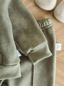 SHEIN 2 pezzi Abbigliamento casual quotidiano per bambino maschio neonato/bambino piccolo 0-3 anni, set di felpa girocollo a maniche lunghe + pantaloni della tuta, autunno/inverno - Cachi - Visualizzare 6