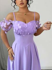 Elenzga 加大码缀饰细肩带露肩蝴蝶结 3D 花卉褶饰腰部短袖修身紫色和薰衣草色 A 字优雅法式连衣裙 - 淡紫色 - 查看 2