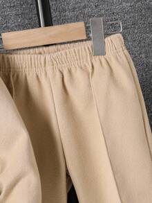 SHEIN 男童简约长袖外套套装（两件套），包含一件外套和一条裤子，秋冬新款，适合日常穿着、上学、外出、返校季等场合。 - 卡其色 - 查看 6