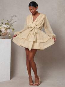 L'Amorae Elegantes Damen Minikleid mit Bindedetail, Puffärmeln, V-Ausschnitt und Volants, Sommeroutfit für Frauen, Urlaubsoutfit für Frauen, Geburtstagsoutfit