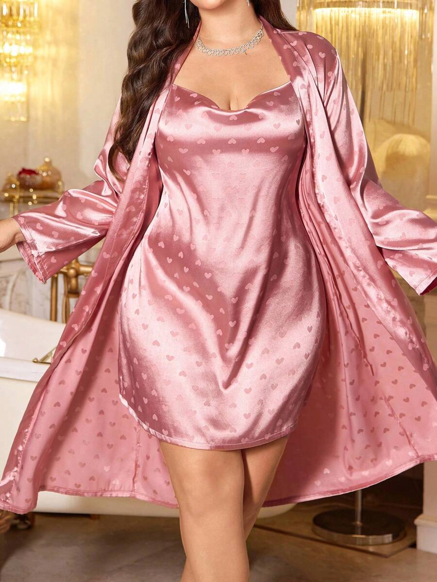 MuseNap CURVE Bộ đồ ngủ satin cỡ lớn màu hồng với thiết kế trễ vai và họa tiết thắt nút hình trái tim, bộ đồ ngủ satin 2 món, chi tiết ấm cúng và thanh lịch, quần áo mùa thu và mùa đông - Hồng - Xem 1